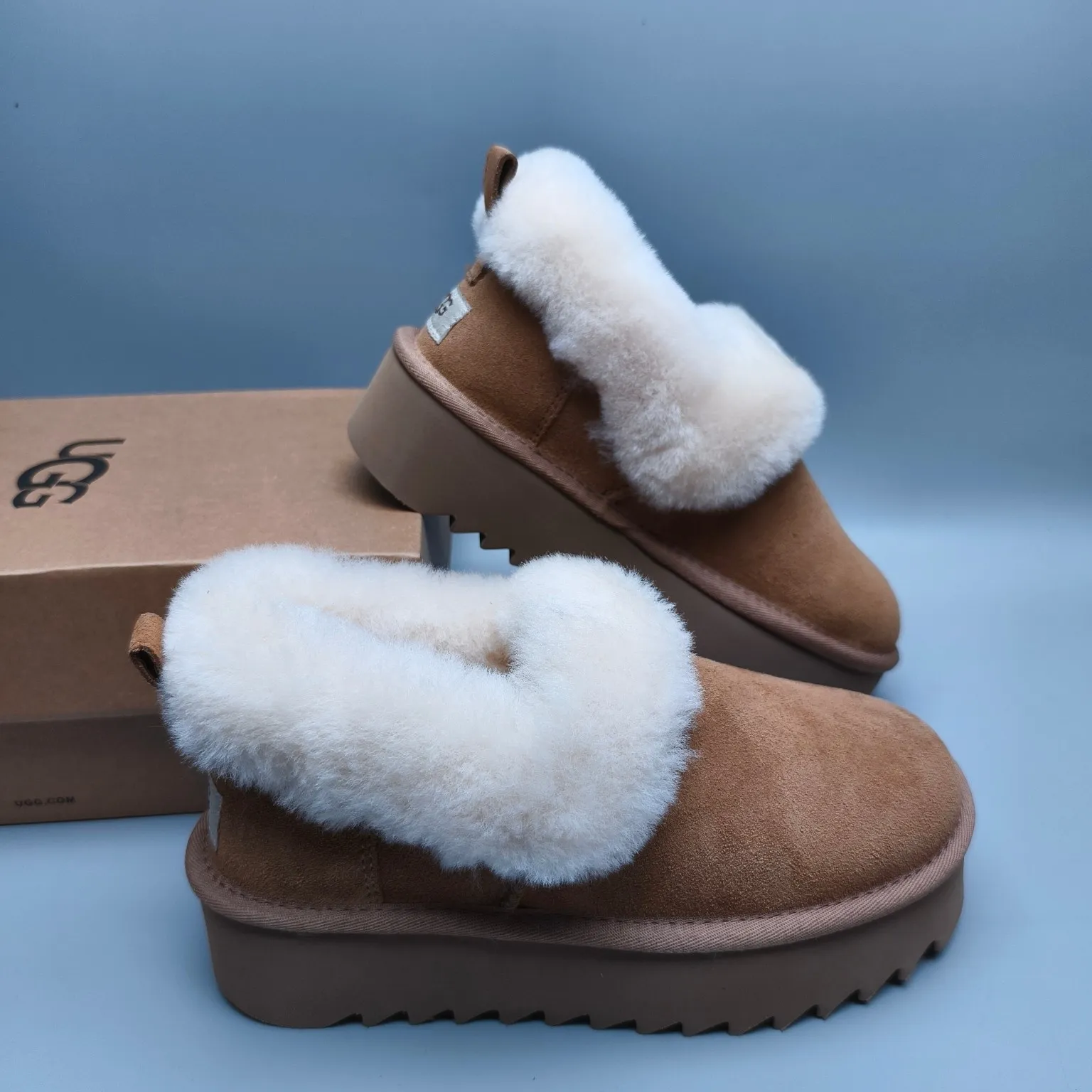 💰480 UGG sheepskin all-in-one snow boots 6733 Thick-soled non-slip slip-on casual style Color: Maroon Antelope Brown Black Size: 35-40